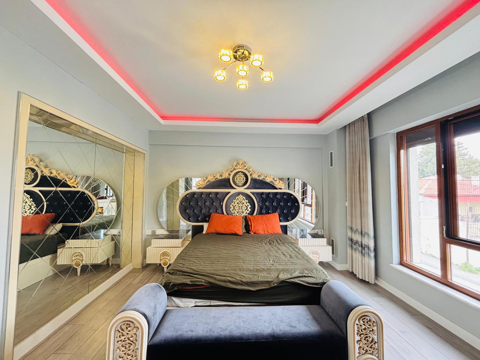 HİSARCIKDA SATILIK LÜKS VİLLA