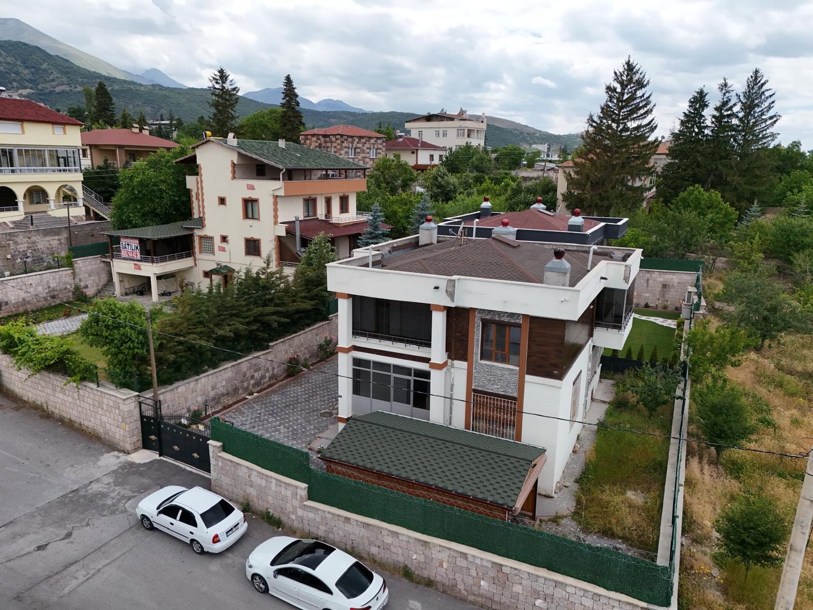 HİSARCIKDA SATILIK LÜKS VİLLA